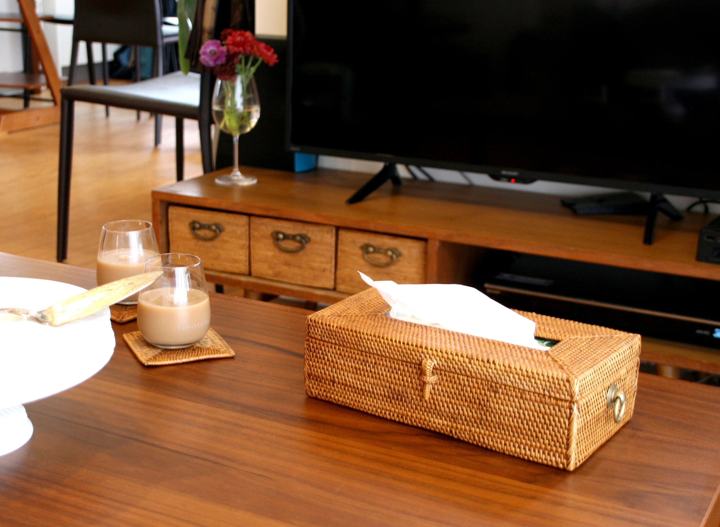 ティッシュボックス