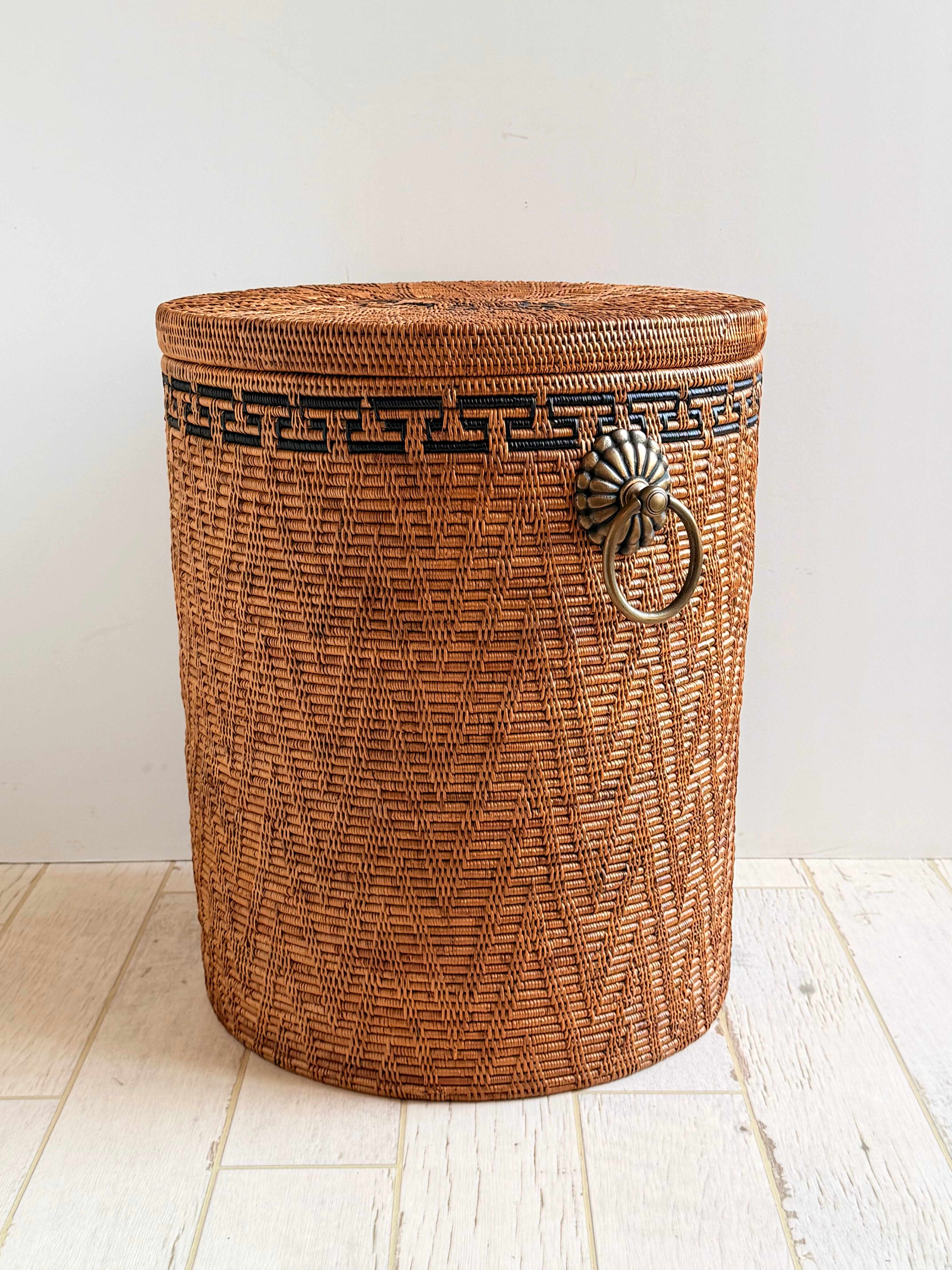 BAX-416SIN-M 真鍮取っ手蓋付き円柱バスケット(黒模様・φ42×H50)無料配送