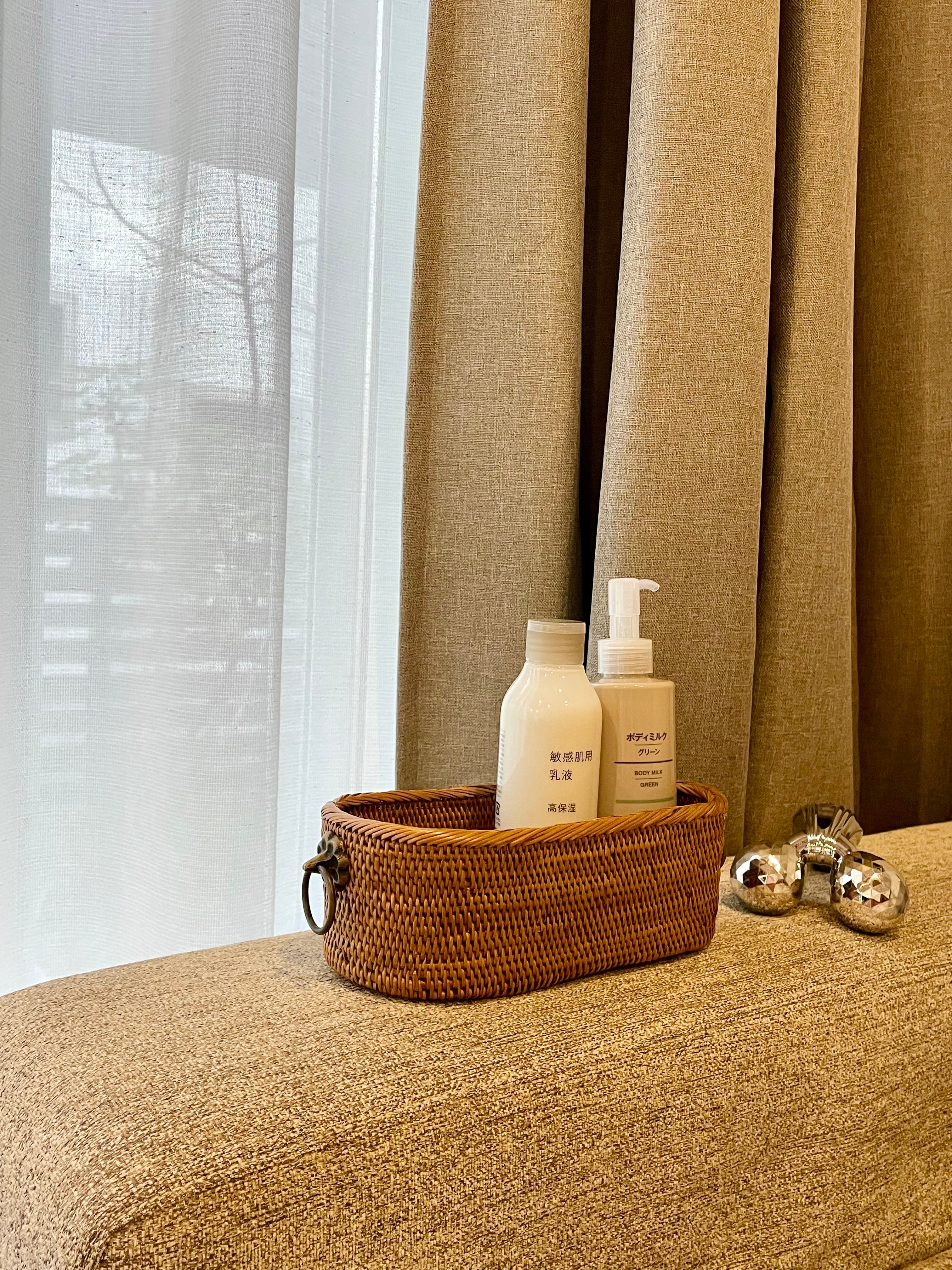 BAK-326SIN　真鍮取っ手楕円バスケット (無地•小花•W20×D8.5×H7)