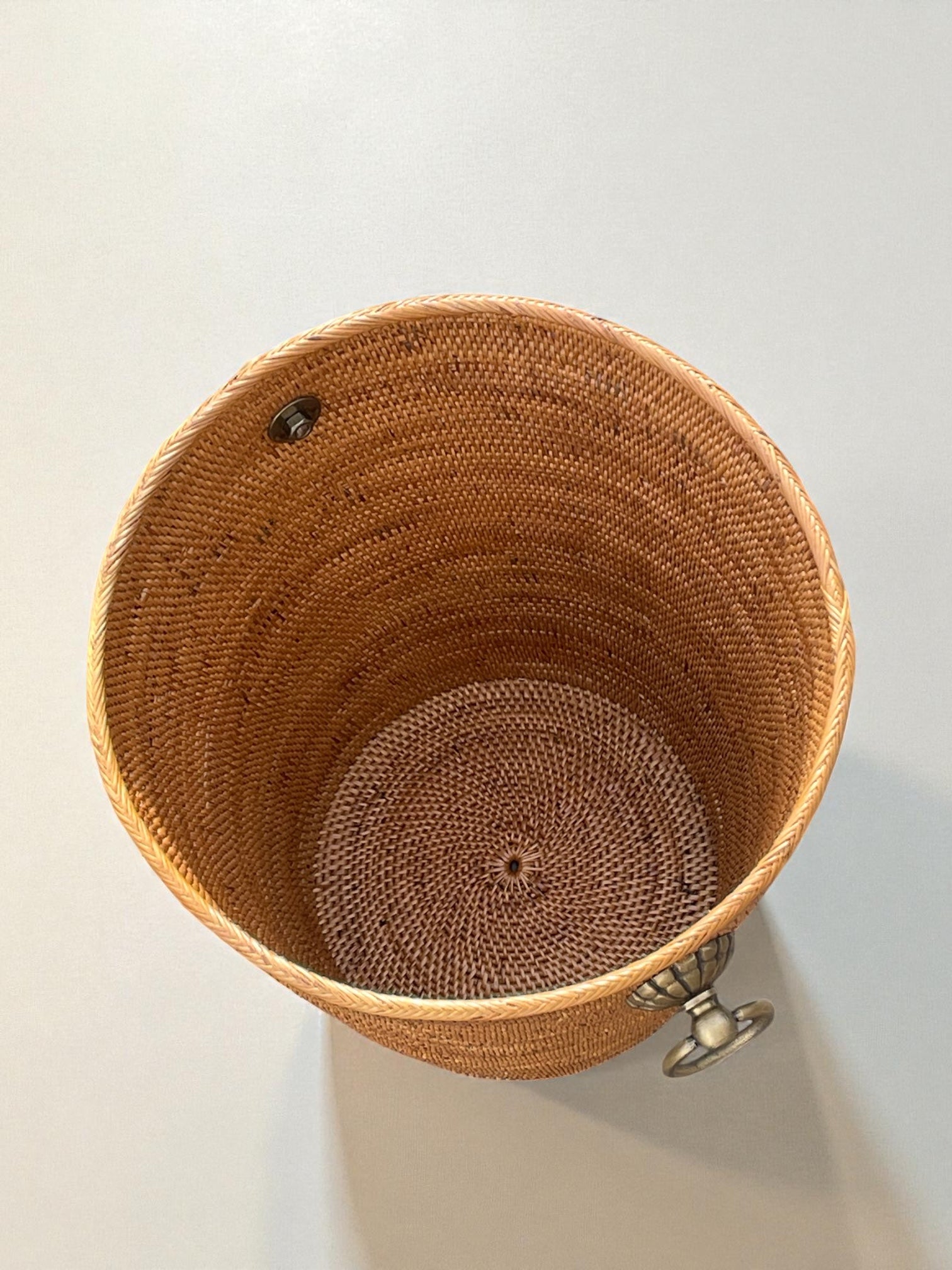 BAI-247SIN-S　アタ製真鍮取っ手ごみ箱（無地・φ２８×H３０）無料配送