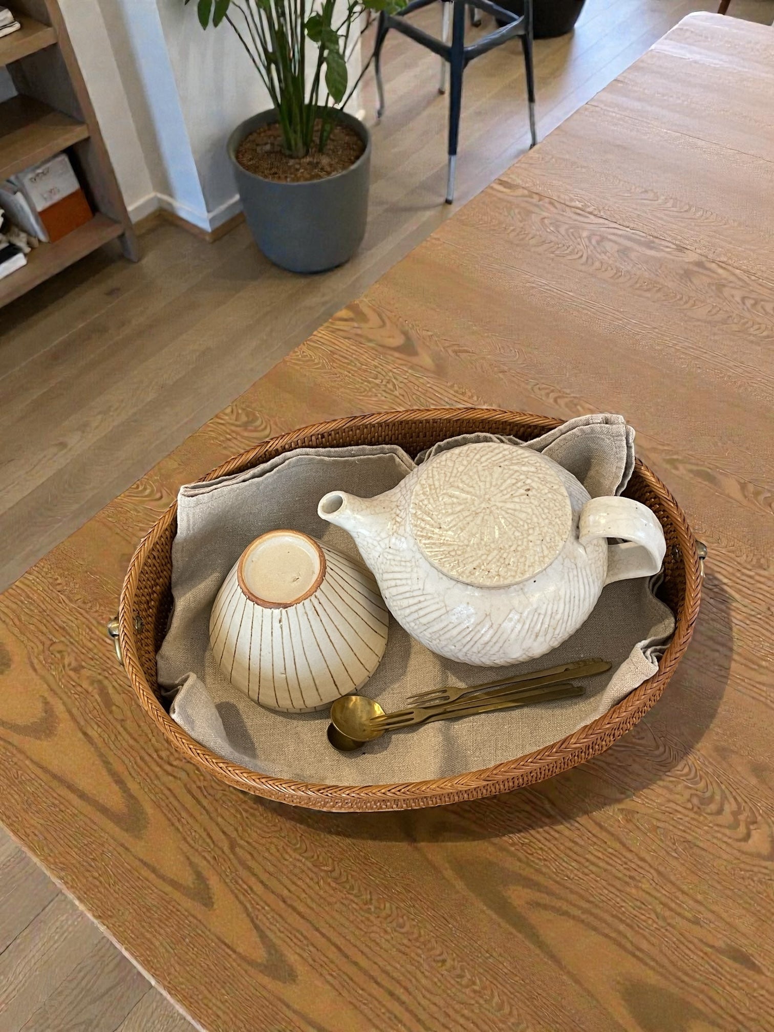 アタ 真鍮取っ手楕円トレイ おぼん バリ島手作り