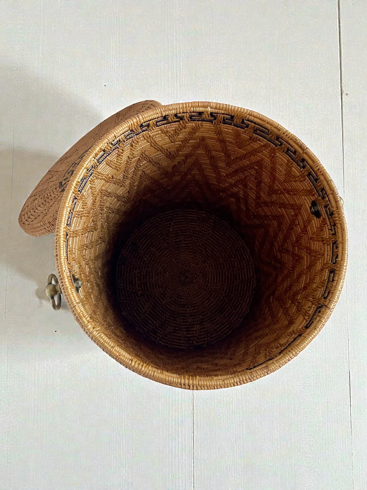 BAI-236SIN-M　真鍮取っ手蓋付き円柱バスケット（模様あり・φ30×H50）無料配送